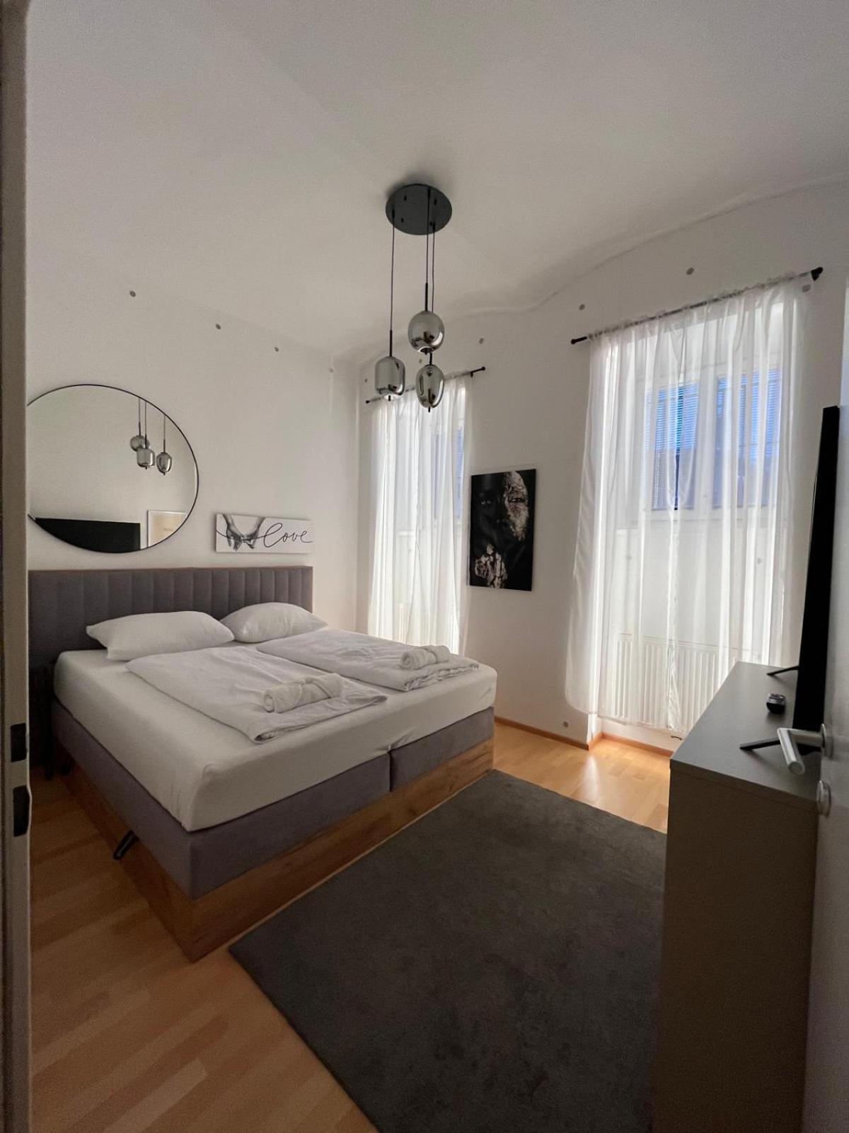 Luxury Cityapartment 5 Вена Экстерьер фото